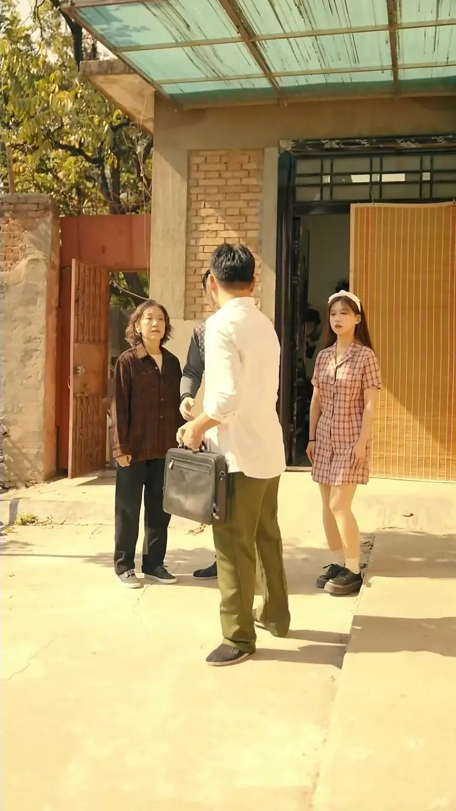 《重返1992》：岁月回响，重温经典！穿越时空，体验90年代的独特魅力与时代印记！